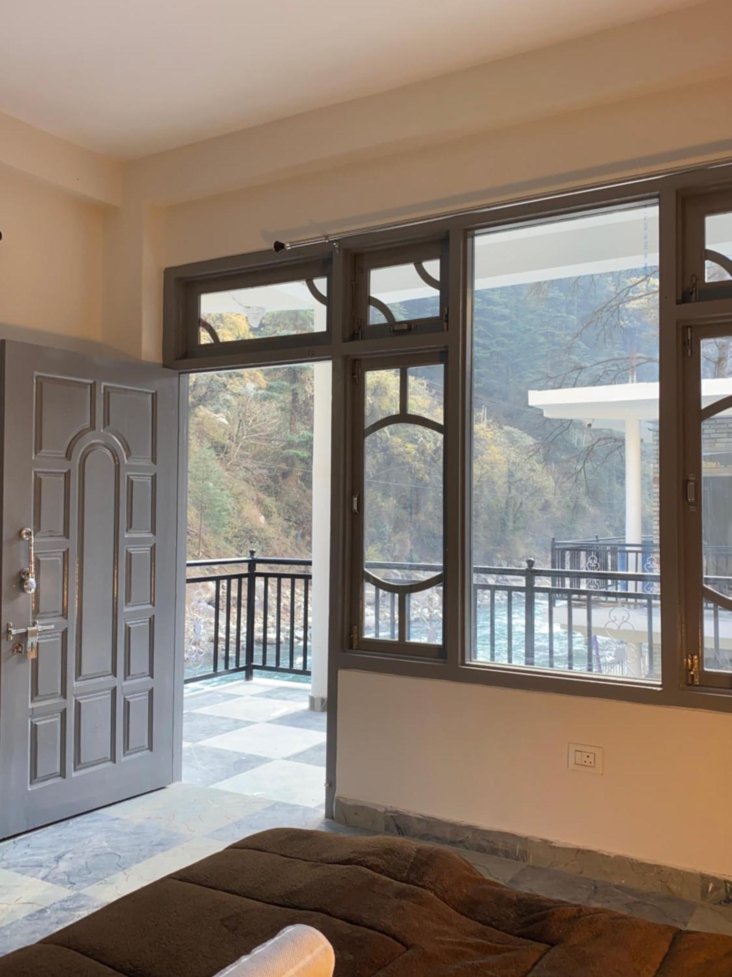 Hom House Of Mannmauji Riverside Kasol Exterior photo